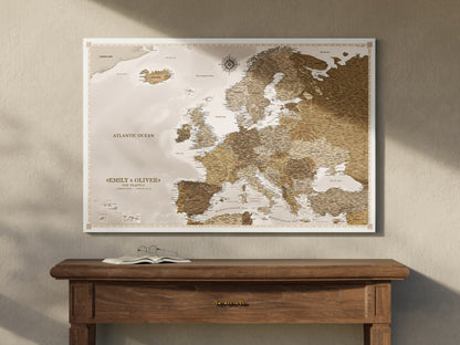 Personalisierte Karte von Europa auf Leinwand mit Stecknadeln - Vintage Reisen