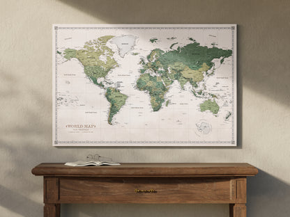 Personalisierte Weltkarte auf Leinwand mit Stecknadeln - Grüner Garten